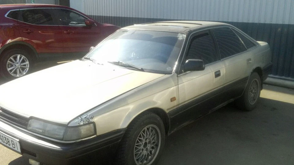 Mazda 626 GD 2.0.litr. v16 4