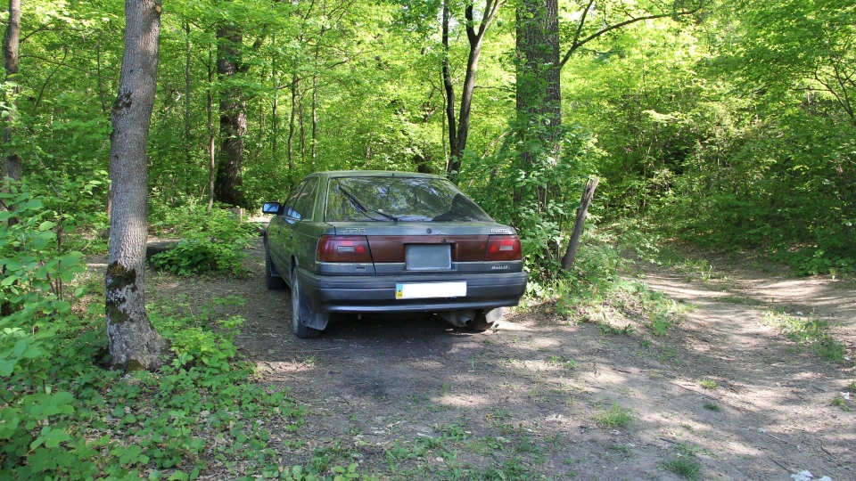 Mazda 626 GD American 2