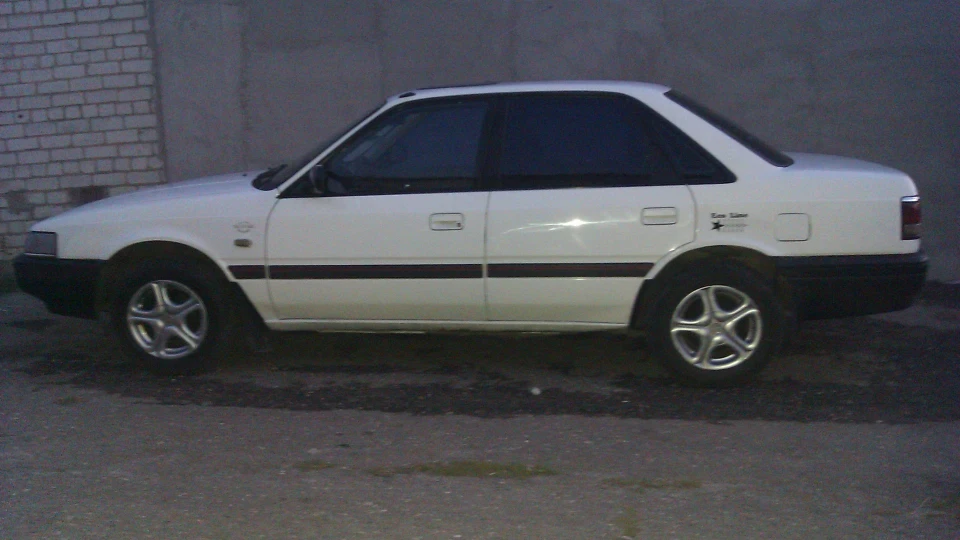 Mazda 626 GD 2