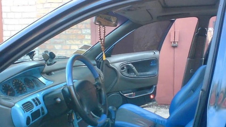 Mazda 626 GE DOHC 2