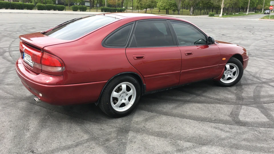 Mazda 626 GE - RED ROCKet 2