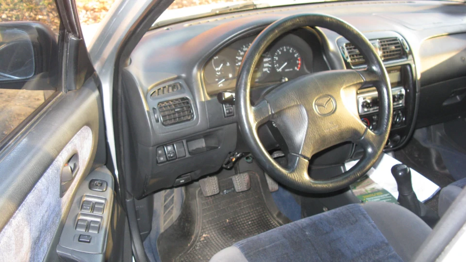 Mazda 626 GF 2
