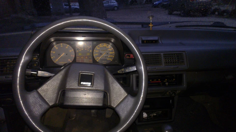 Mazda 626 GLX 2