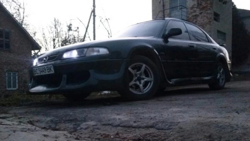 Mazda 626 Green Shark