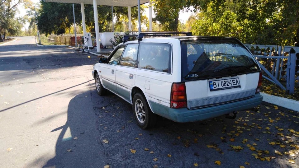 Mazda 626 GV 2