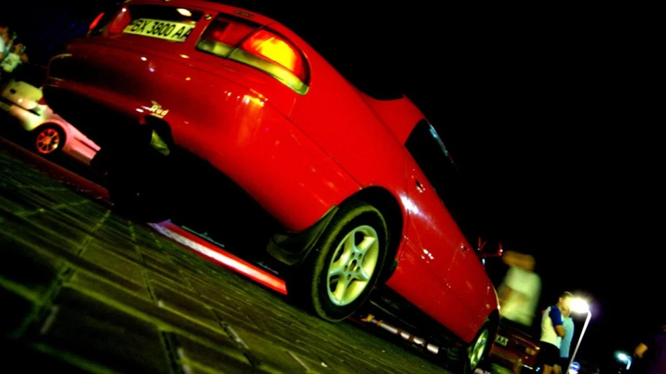 Mazda 626 Червона 2.0 2