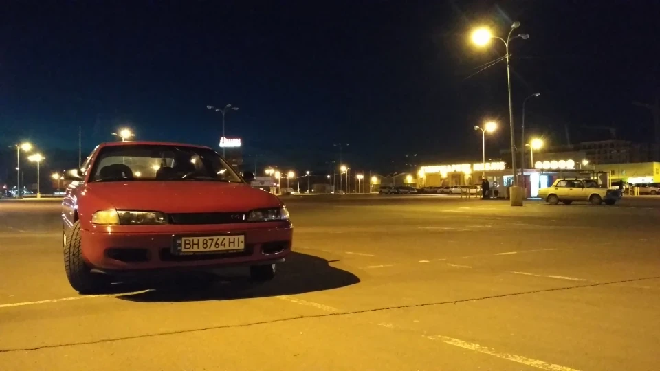 Mazda 626 червоний віз 3