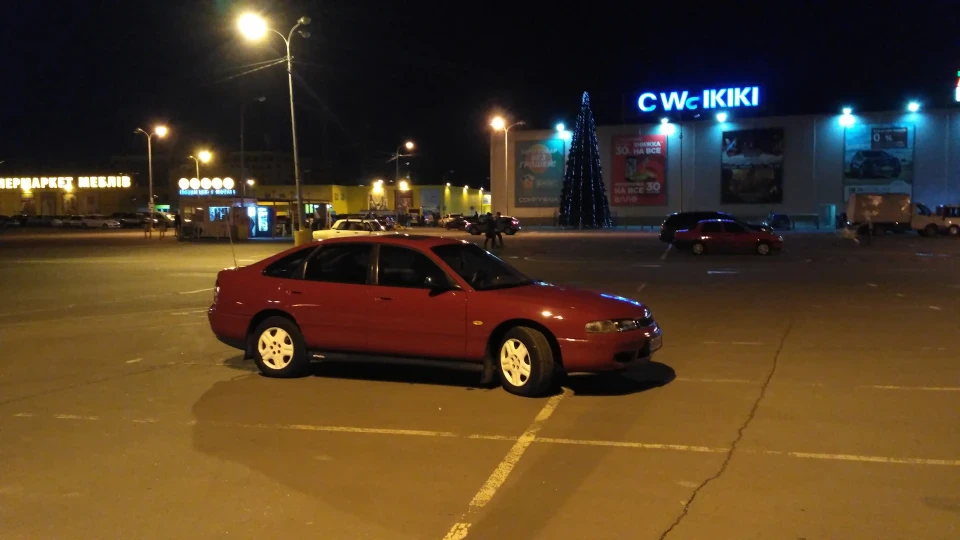 Mazda 626 червоний віз 5