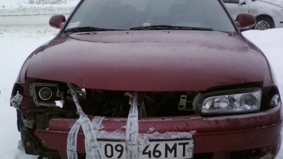 Mazda 626 Червоний металік, 2.0 л.
