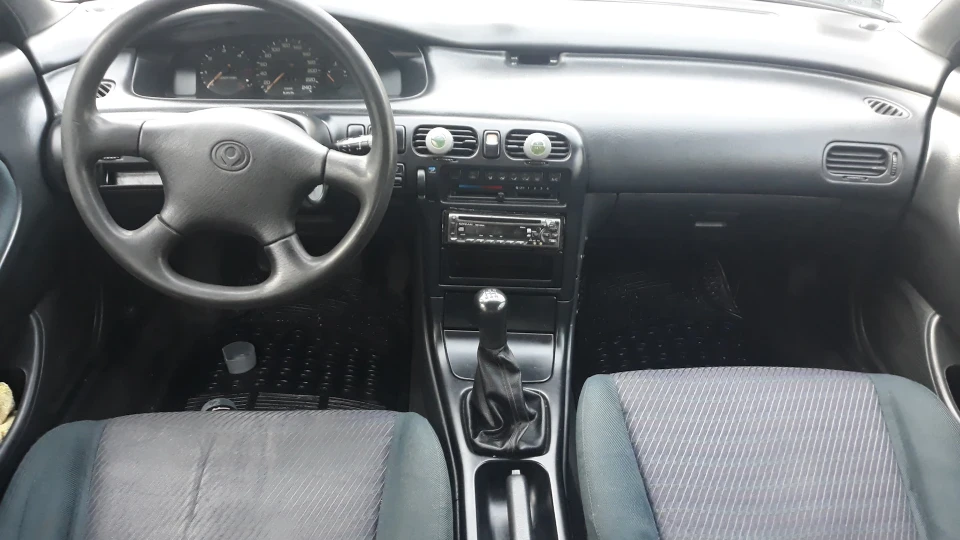 Mazda 626 liner 2