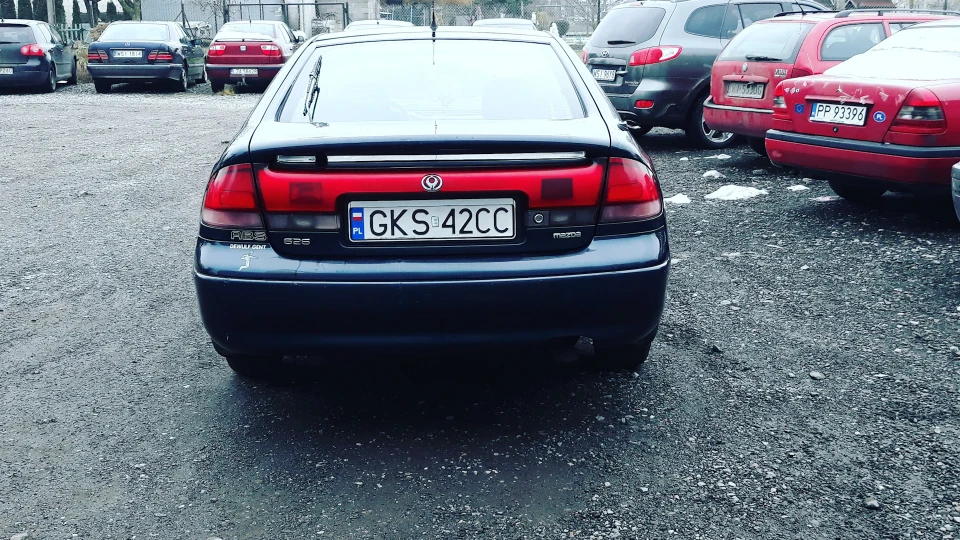 Mazda 626 liner 3