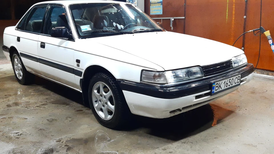 Mazda 626 Mr. White