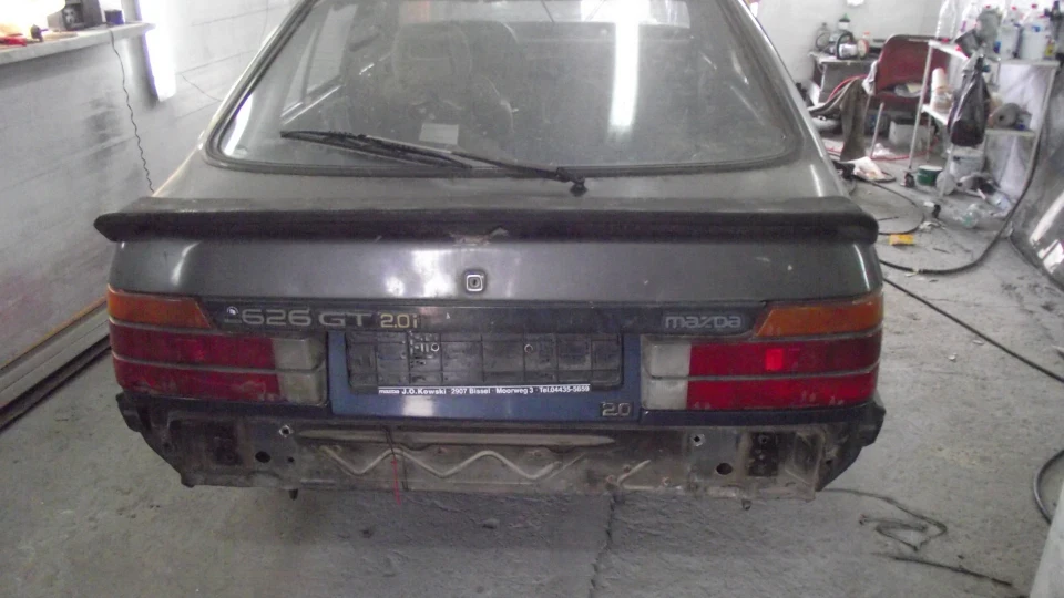 Mazda 626 mzda 3