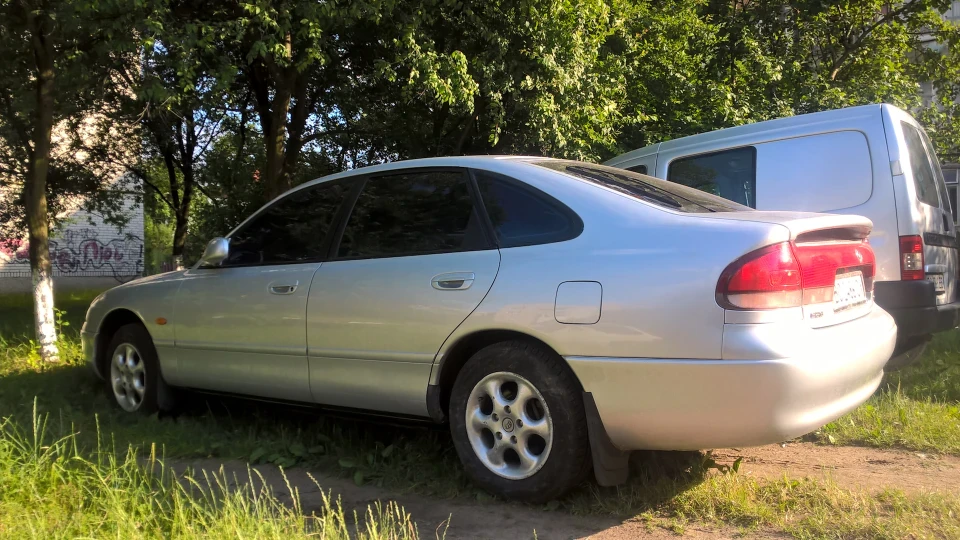 Mazda 626 Nirvana 4