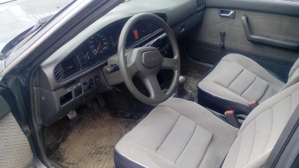 Mazda 626 Перехідна пустушка 4