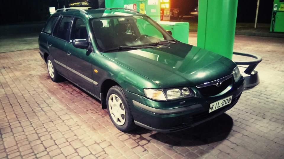 Mazda 626 Пивна пляшка