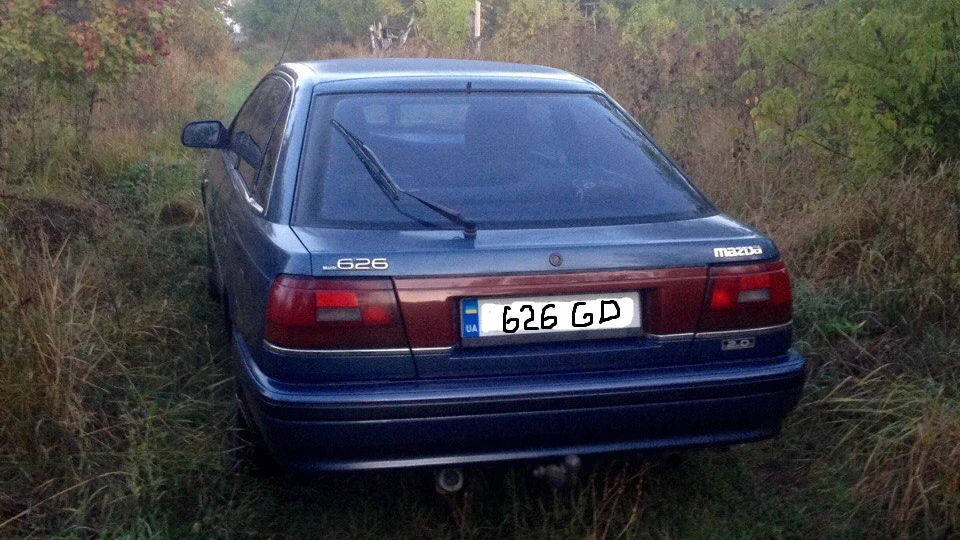 Mazda 626 Blue Bird 3