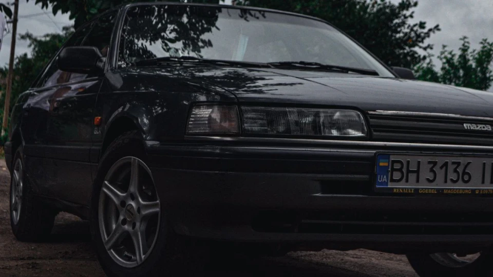 Mazda 626 SixTwoSix 3