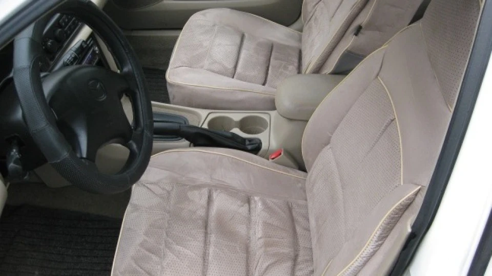 Mazda 626 слонова кістка 2,00 5