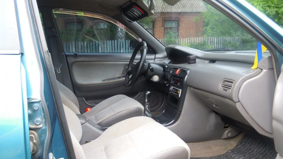 Mazda 626 зелена конячка 3