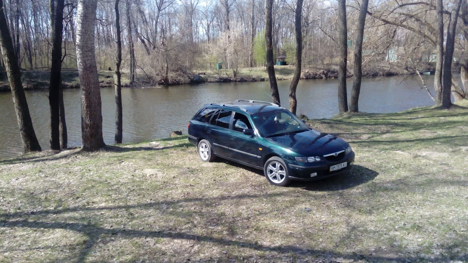 Mazda 626 зелений металік 2.0 турб 2