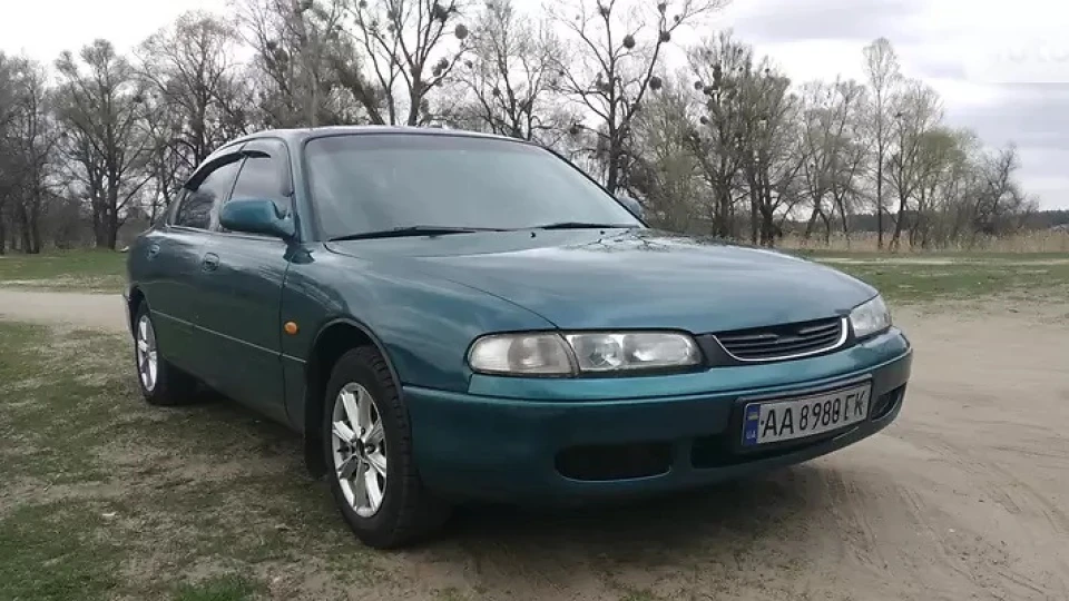 Mazda 626 Зелений металік