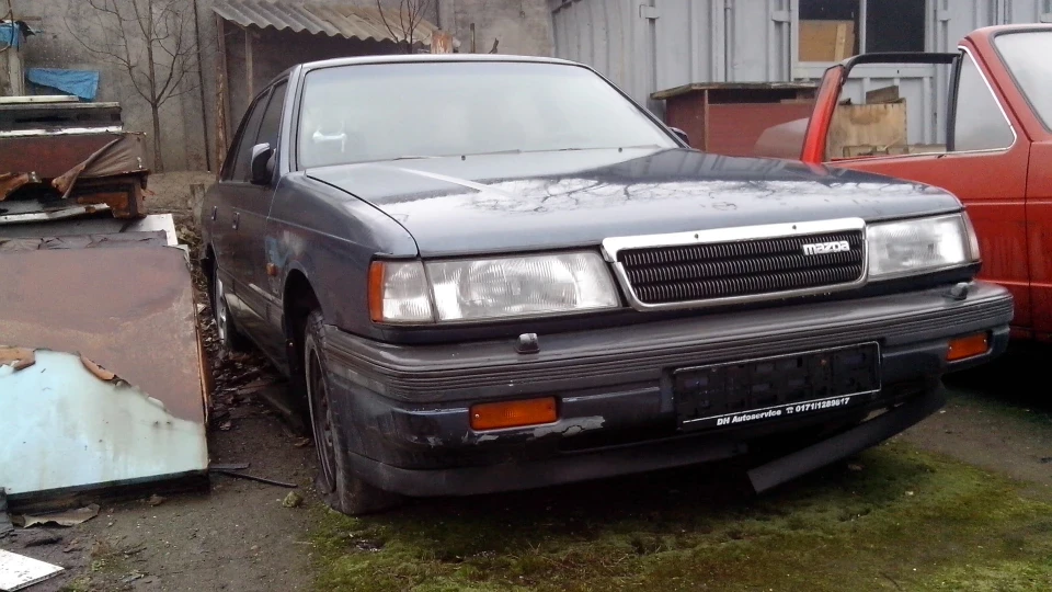 Mazda 929 2