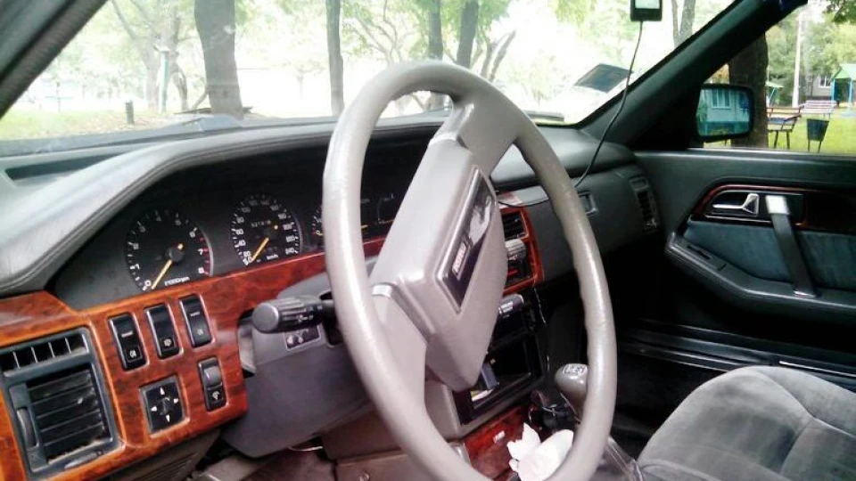 Mazda 929 3,0 літра потужності 2