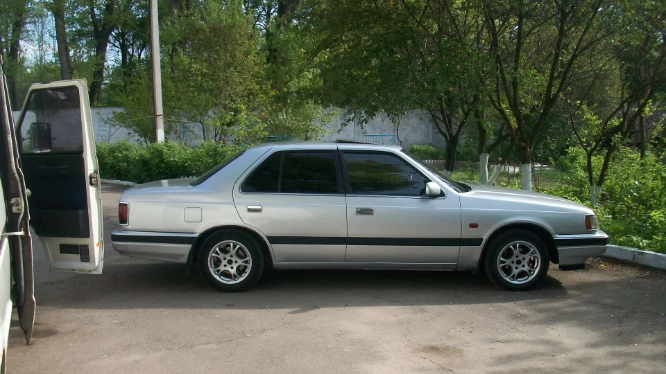 Mazda 929 Іпонський кораблик 3