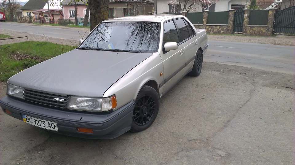 Mazda 929 Old 2