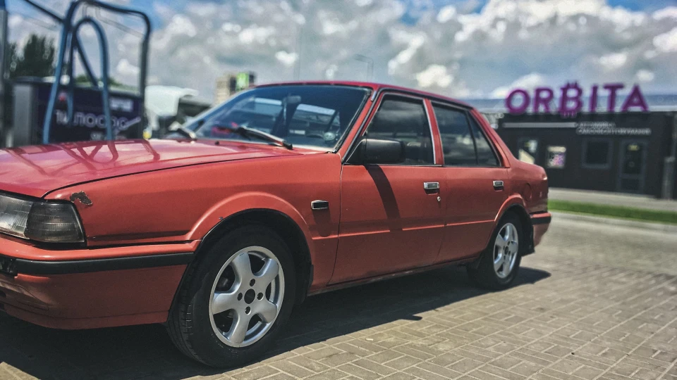 Mazda Capella Чистий японець 3
