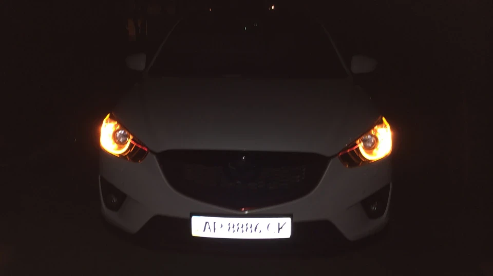 Mazda CX-5 2.5 Pure White Chip* 2