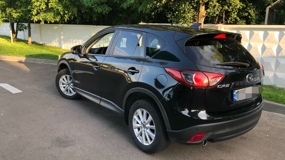 Mazda CX-5 2,5 Touring 2