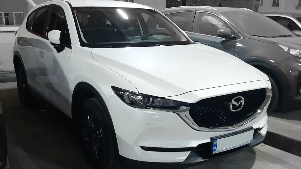 Mazda CX-5 2.5 White Pearl 2