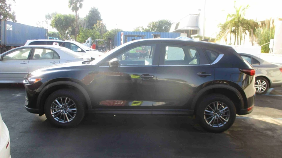 Mazda CX-5 Black Sport 2.5 5