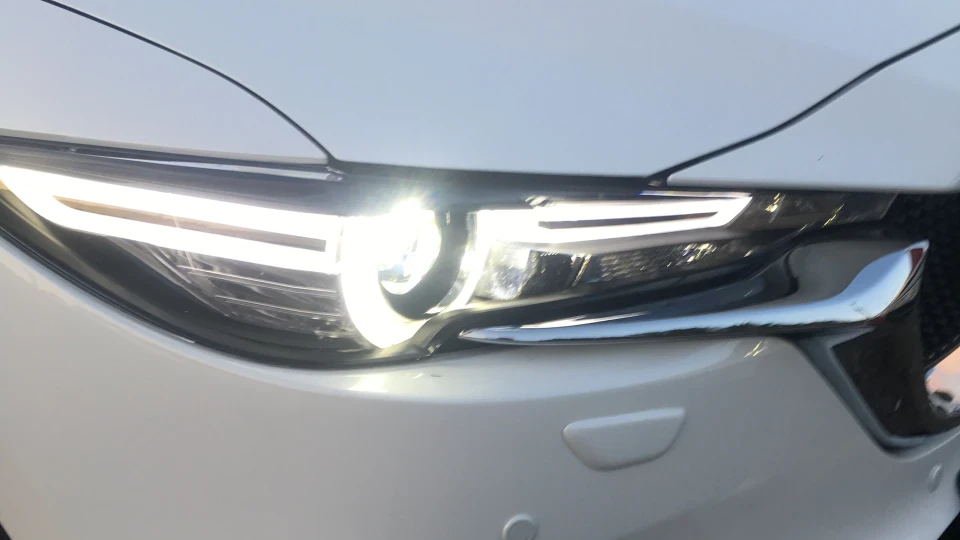 Mazda CX-5 BMW японською мовою 2
