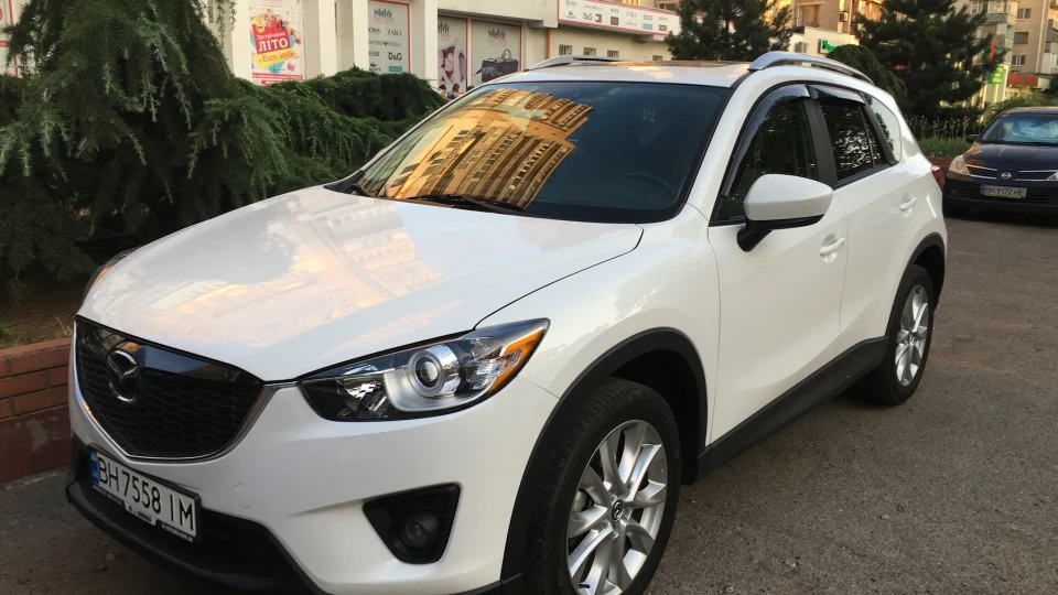 Mazda CX-5 Snow White-Grand Touring 2