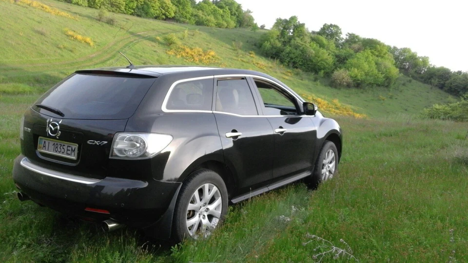 Mazda CX-7 4