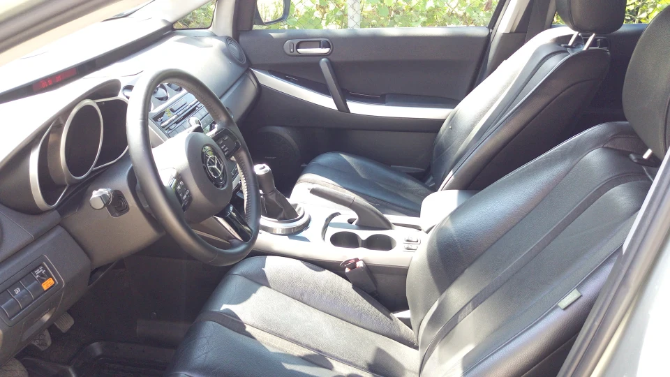 Mazda CX-7 parketnik 2