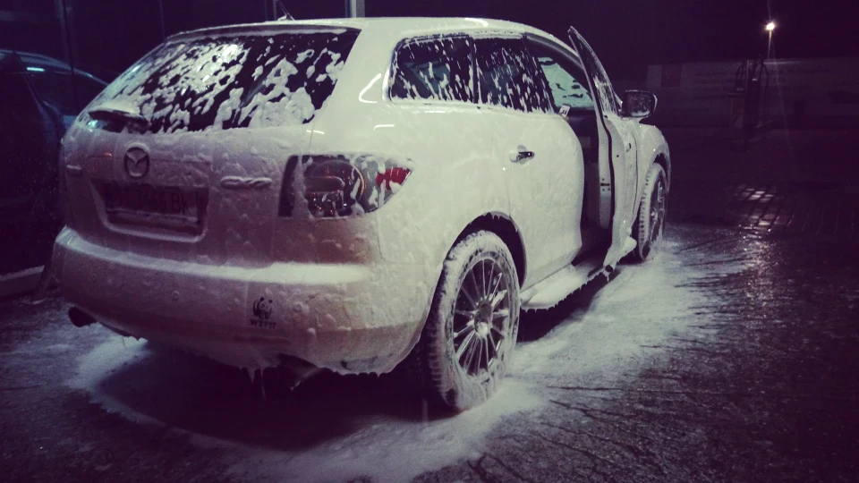 Mazda CX-7 White Shark Turbo 2