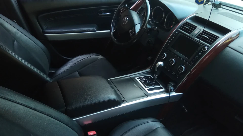 Mazda CX-9 4