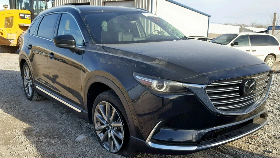 Mazda CX-9 Grand Touring 4