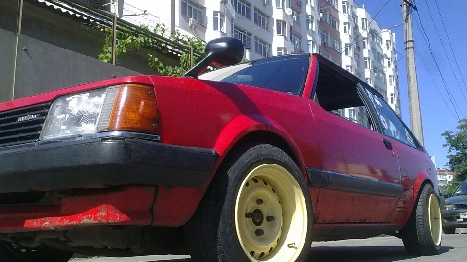Mazda Familia 2