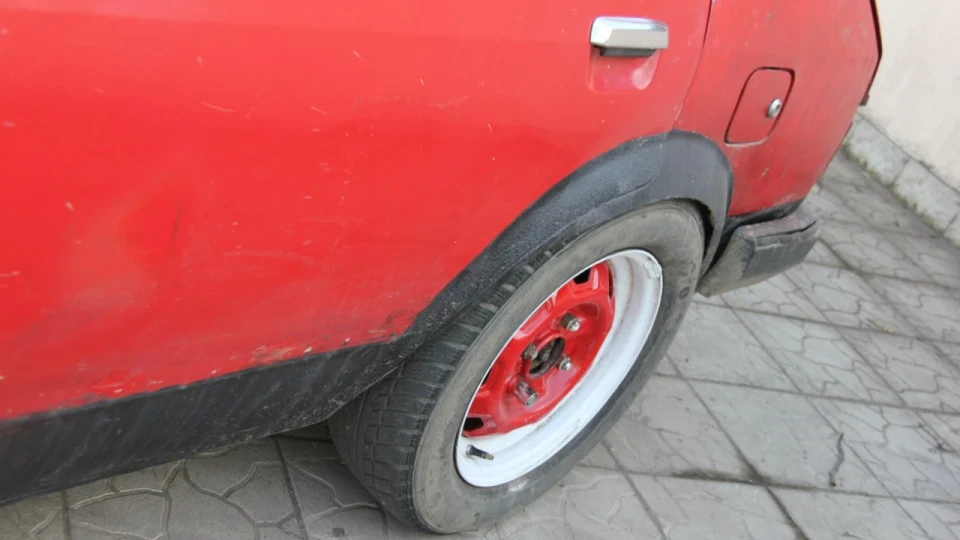 Mazda Familia 3