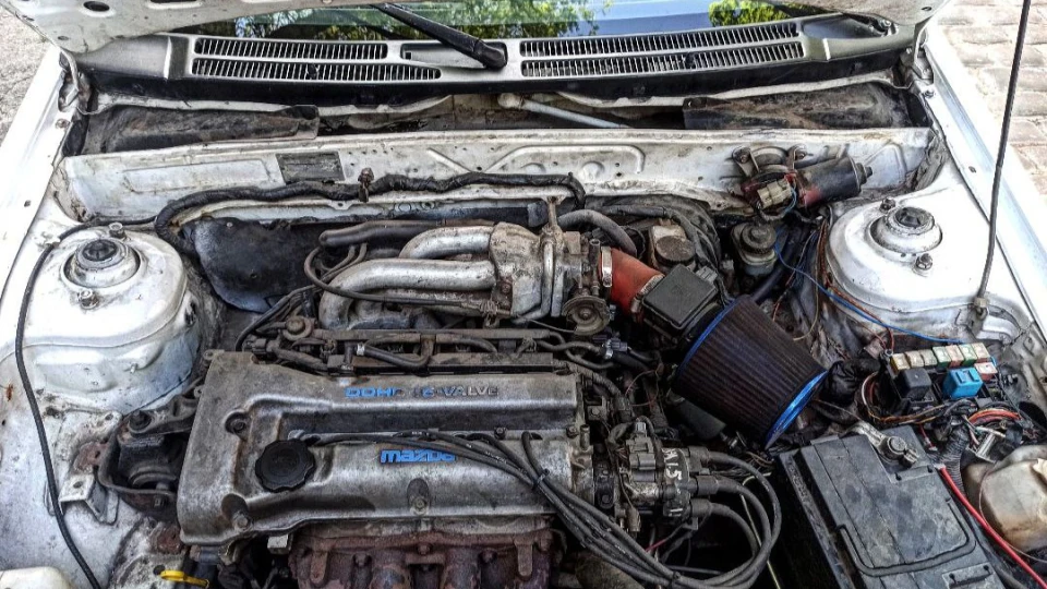 Mazda Familia 1.5 16valve 5
