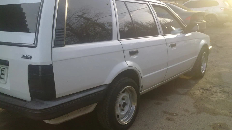 Mazda Familia JAPAN BEE
