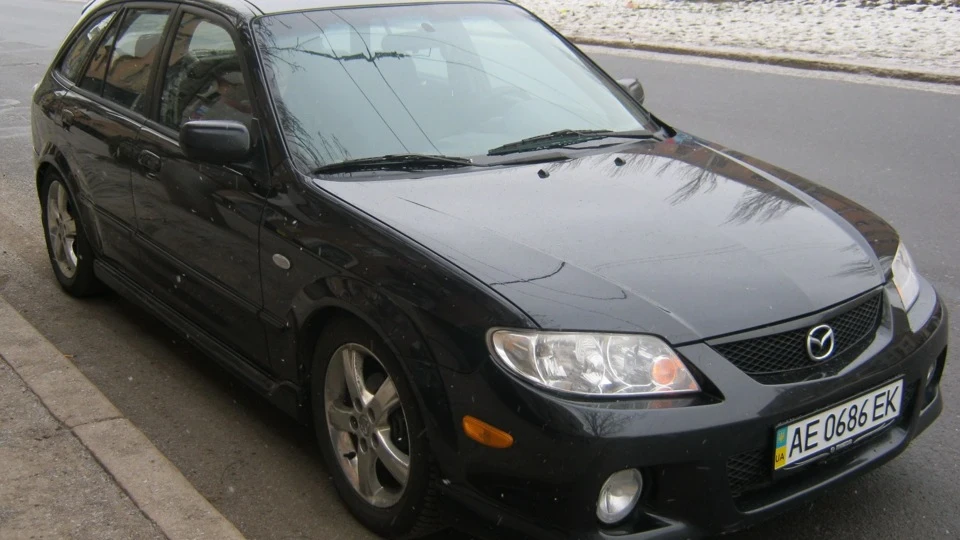 Mazda Familia Protege 5 Speed Black