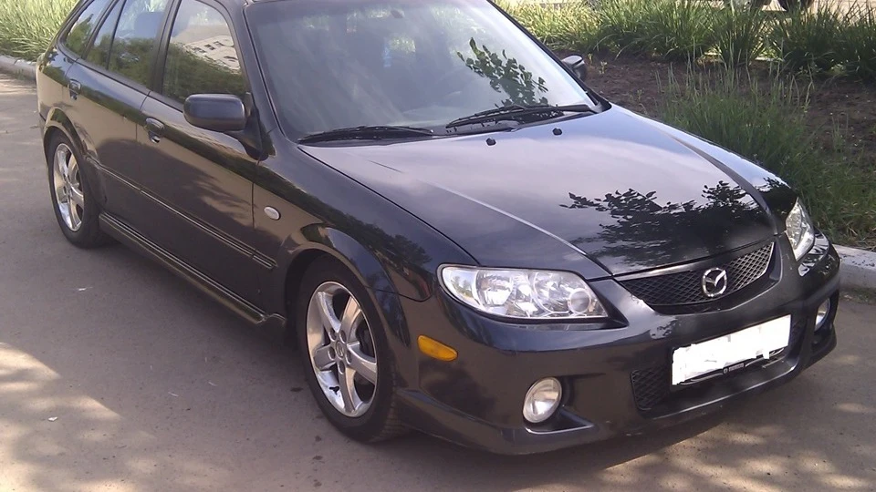 Mazda Familia Protege 5 Speed Black 3