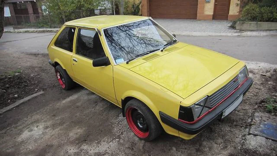 Mazda Familia Rat-Look Гірчичник 4