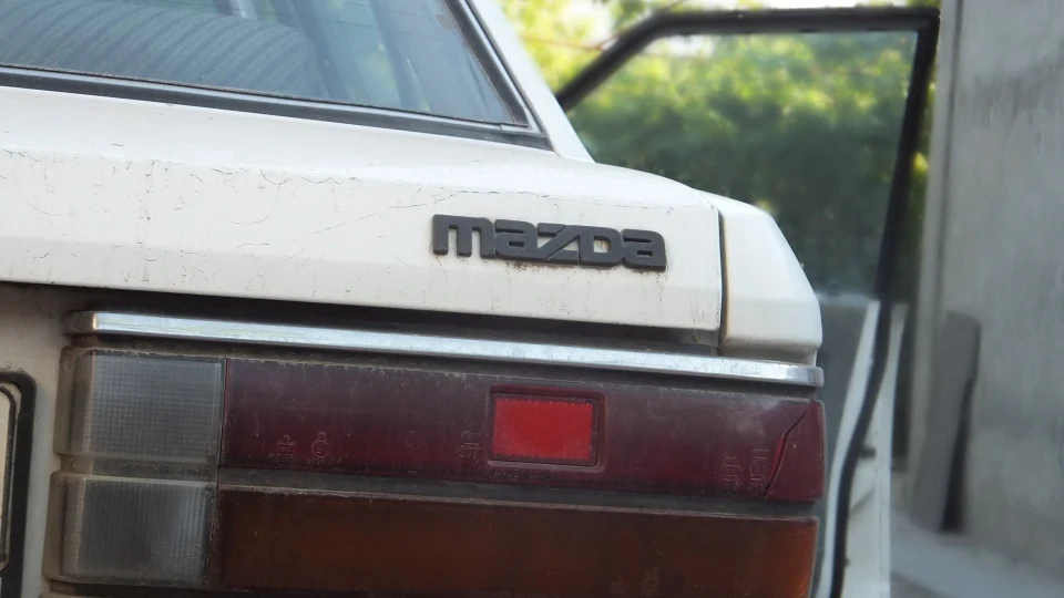 Mazda Familia сімейна GLC =)